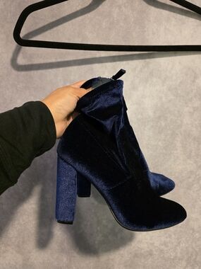 Steve Madden Navy Velvet High Heel Ankle Boots